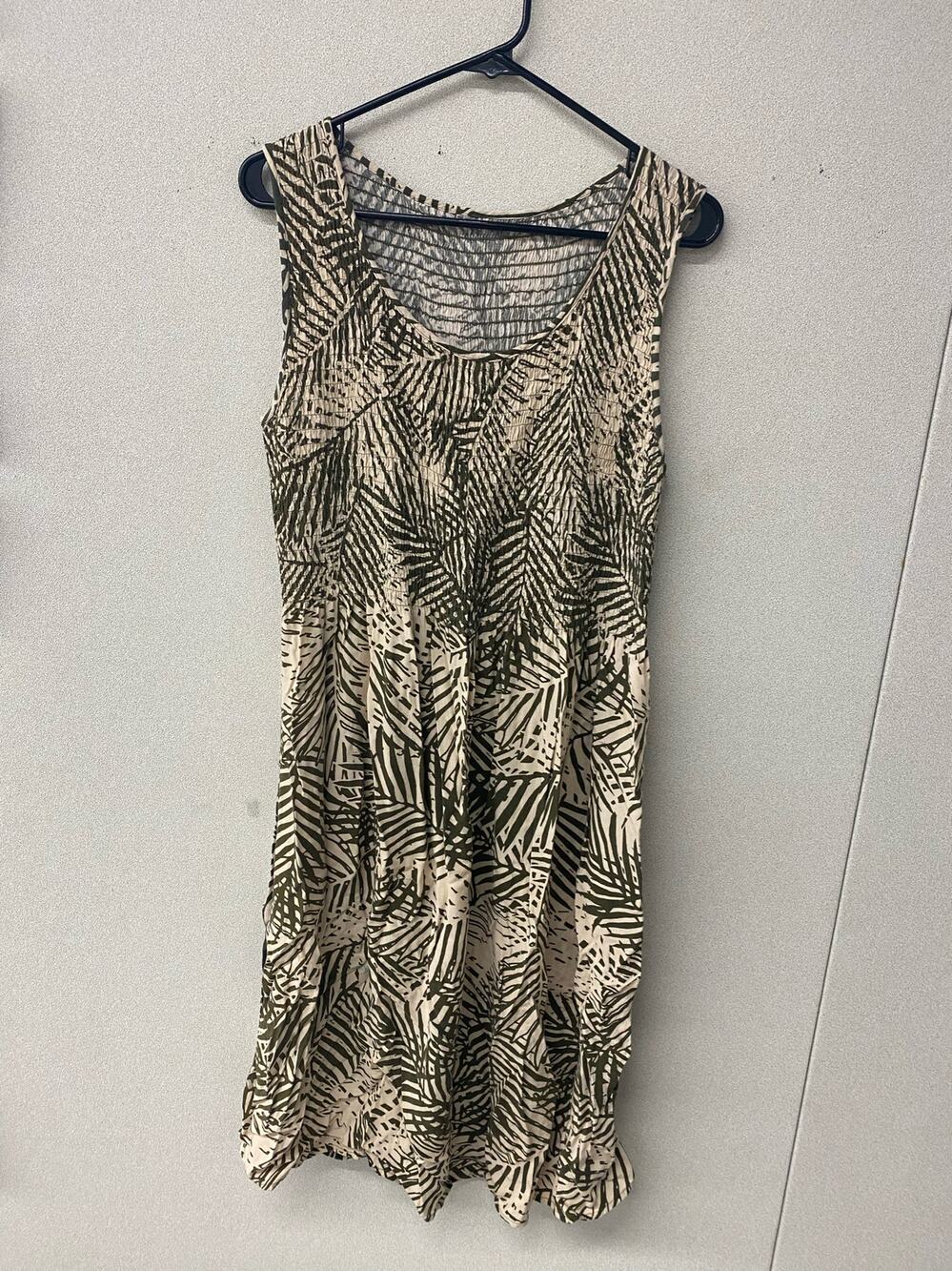 Palm Print Dress Sleeveless No Tags
